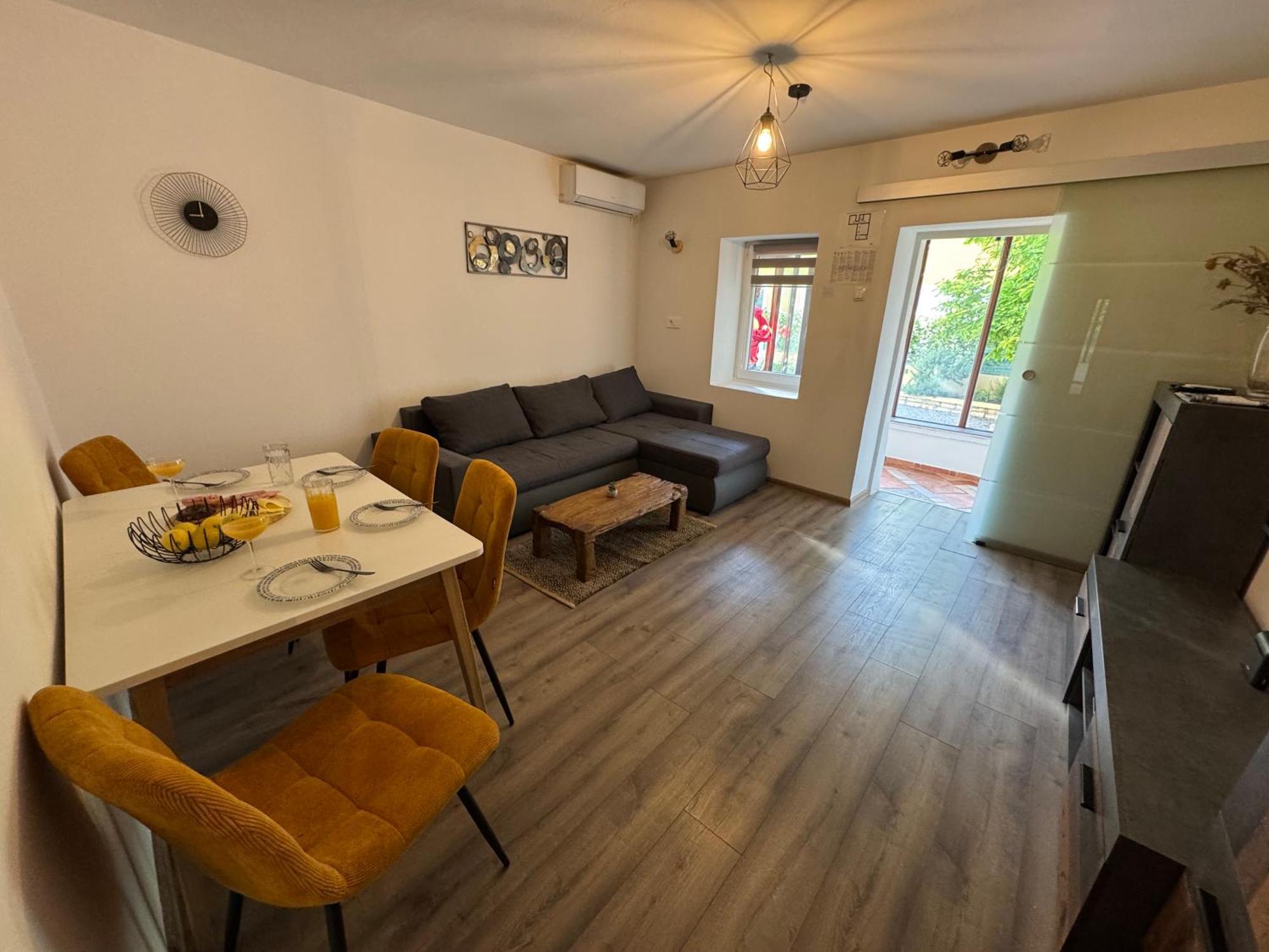 Apartment Ela, Kostrena Rijeka Dış mekan fotoğraf